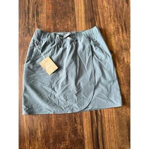 NEW Patagonia Womens Fleetwith Skort Plume Grey Size XSmall